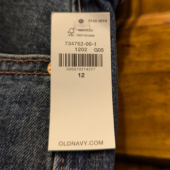 Mid Rise Boyfriend Jeans - Picture 4 of 5